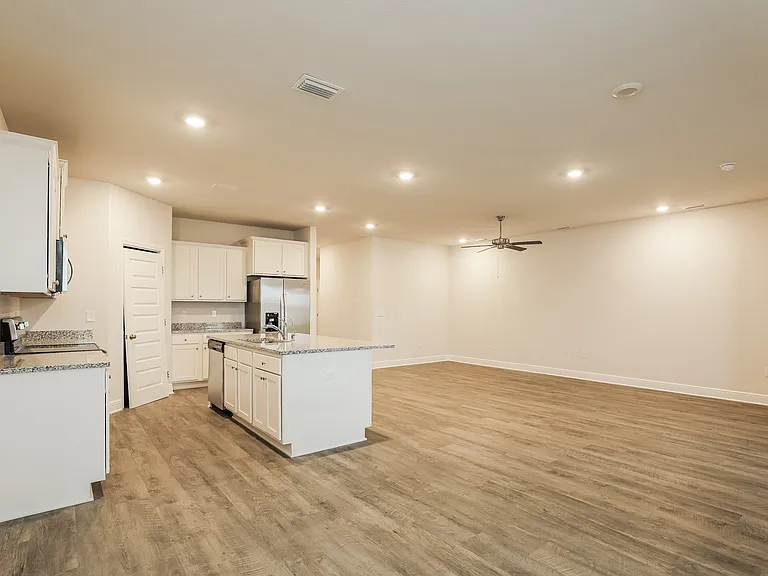 428 Eagle Lake Way — Photo 4
