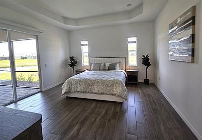 1st image of 5987 Sunningdale St