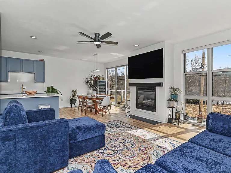 2175 N Riverboat Rd — Photo 5