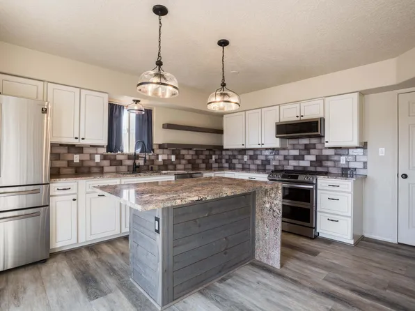 10 Adams Rd, Edgewood, NM 87015