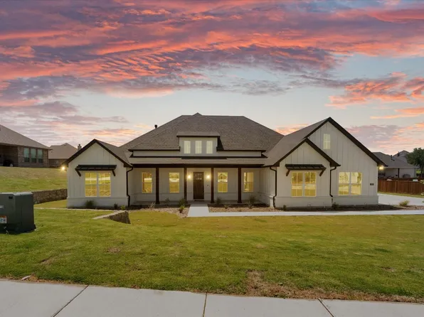 101 Smoky Oak Ln, Weatherford, TX 76087