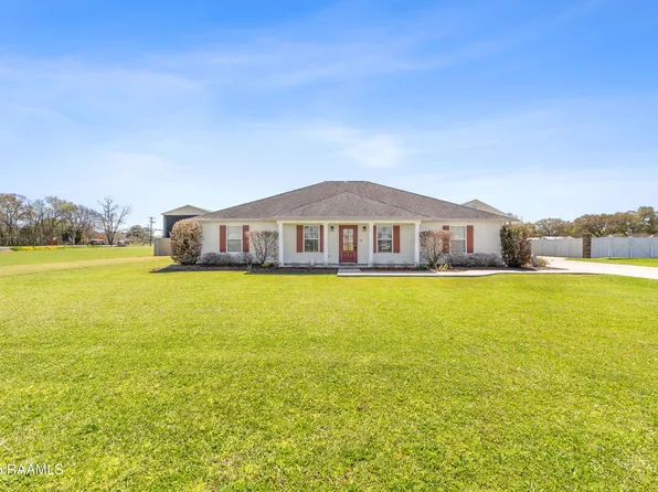 1003 Frank Castille Rd, Breaux Bridge, LA 70517
