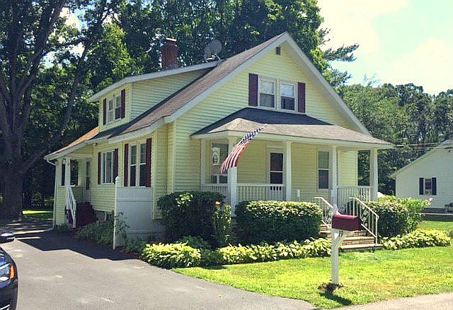 2nd image of 19 Elmwood Ave