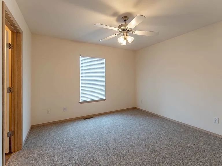 Battlefield Park Apartments — Photo 96