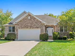 1116 Swanberg Ct, Sycamore, IL 60178