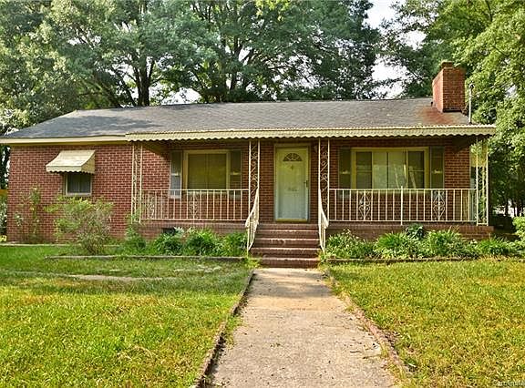 5th image of 1802 W McFarland Ave
