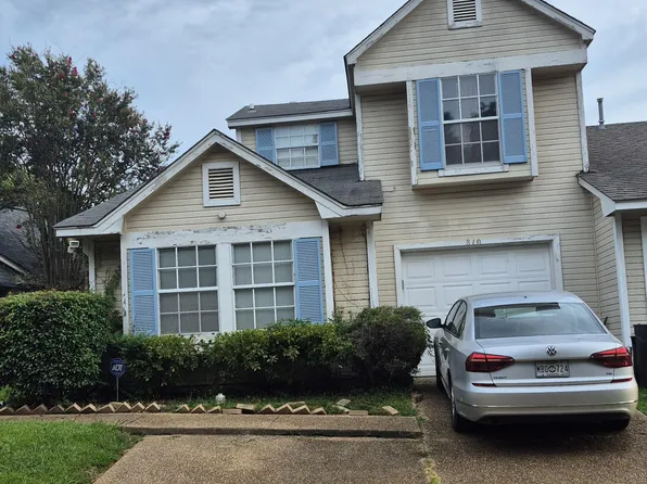 810 Harbor Bend Dr, Brandon, MS 39047