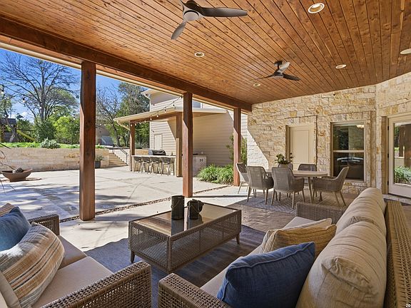 4th image of 333 Pike