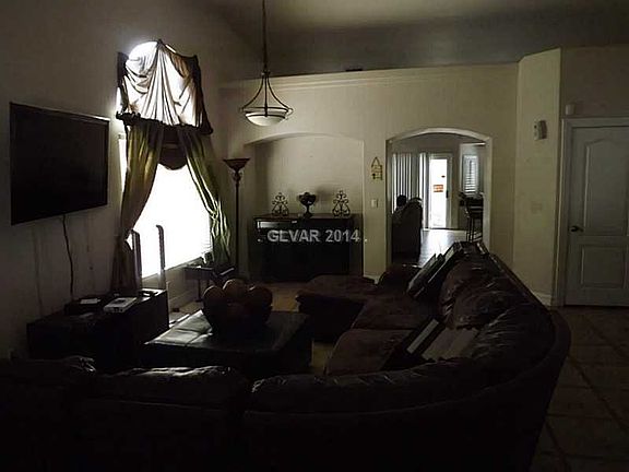 2nd image of 3909 Genoa Dr