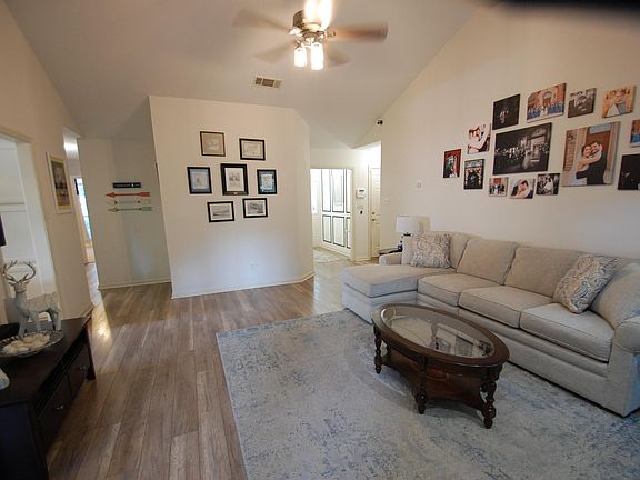 4th image of 12010 Cherry Laurel Dr
