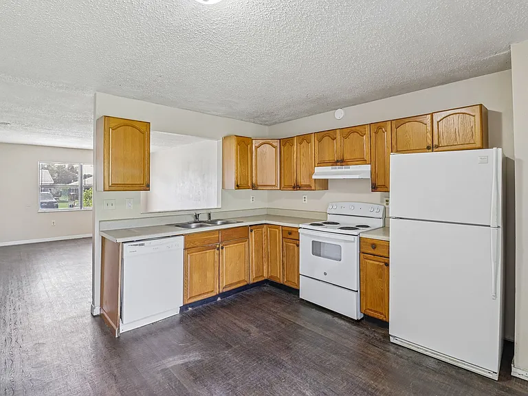 384 Cocoa Ct — Photo 28