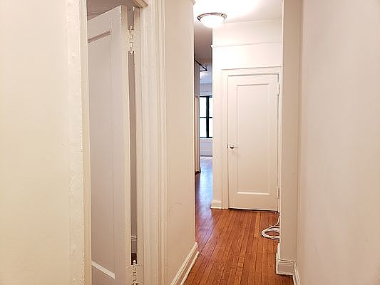2nd image of 509 Cathedral Pkwy #9PM