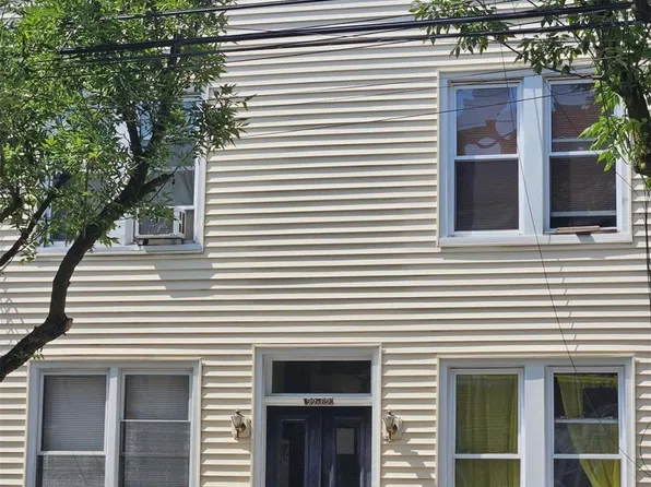 22-62 41st Street, Long Island City, NY 11105