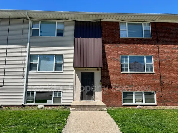 201 W Allen St APT 211, Springfield, IL 62704
