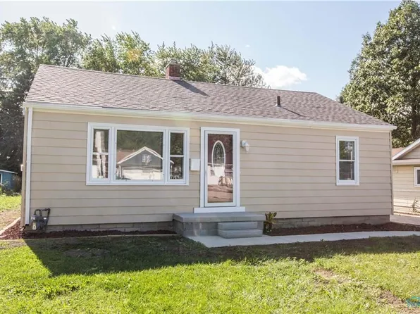 1247 Hugo Ave, Maumee, OH 43537