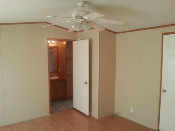 5th image of 100 8th Ave