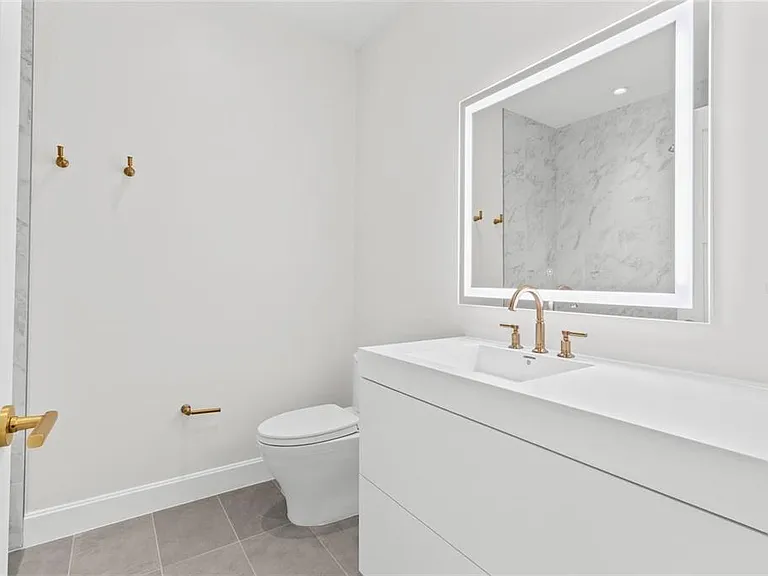 126 4th Ave NE #601 — Photo 31