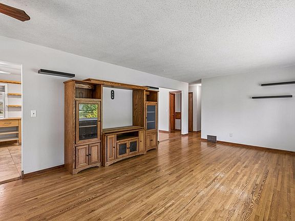5th image of 6592 85th St S