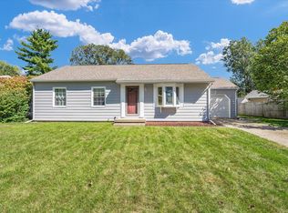 1400 Briarwood Dr, Champaign, IL