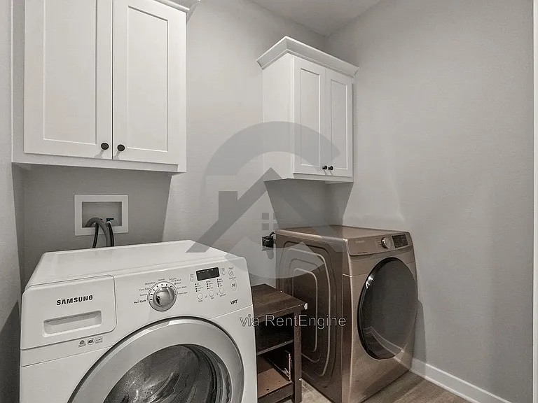 1725 Rohan Cir — Photo 21
