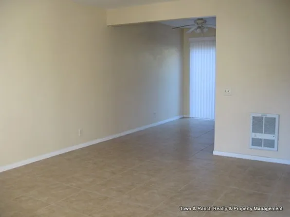 1850-52 Bakersfield St, Lemon Grove, CA 91945