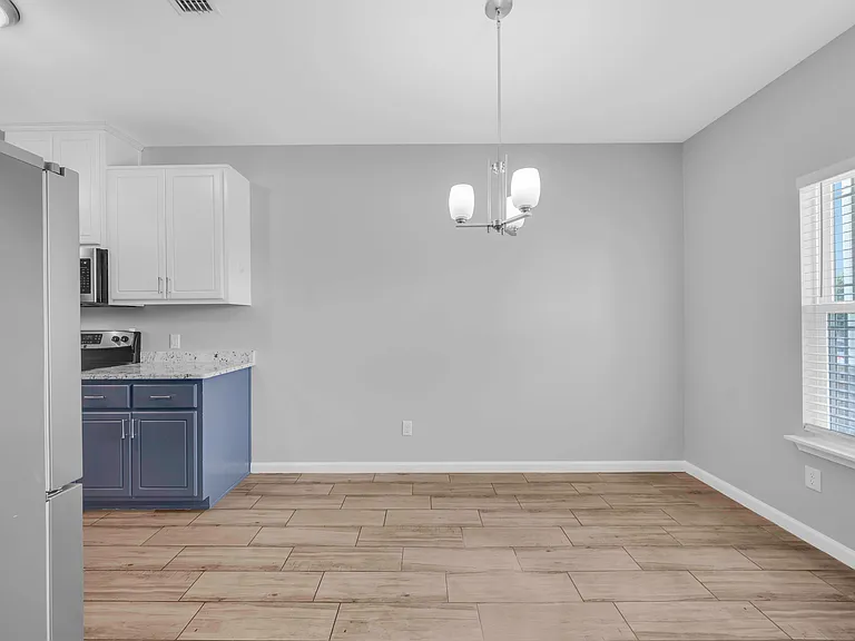 125 Fernwood St — Photo 14