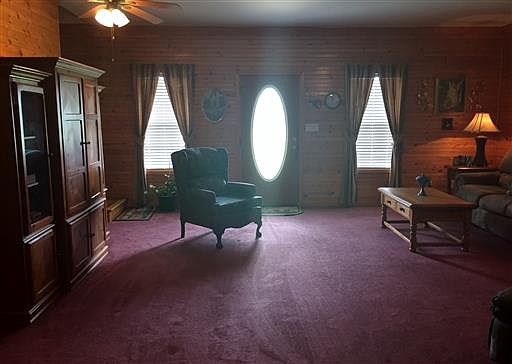 Living Room 9ft Ceilings
