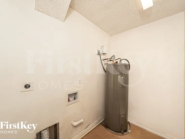1401 SW Sudder Ave — Photo 16