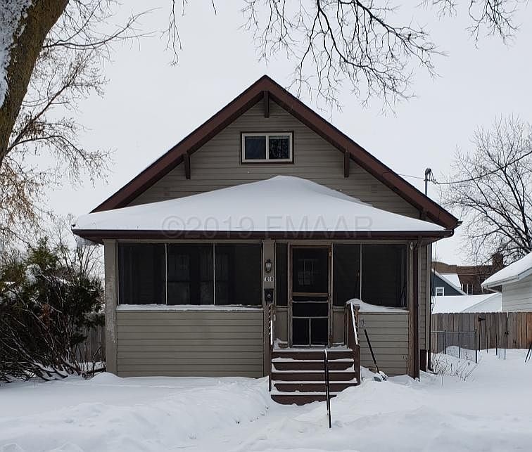 1st image of 1010 1st St N