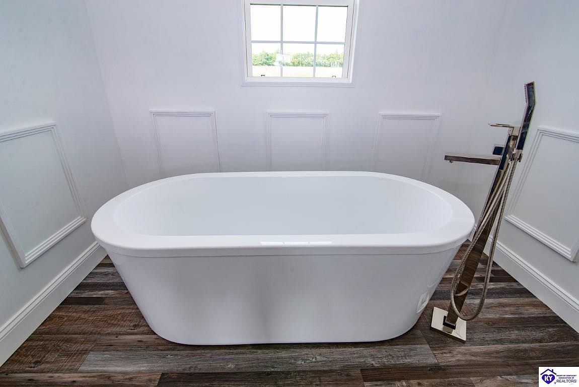 105 Horn Cemetery Rd, Cecilia, KY 42724 MLS HK23002649 Zillow