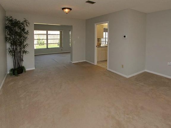 3rd image of 1806 Hibiscus Ct N