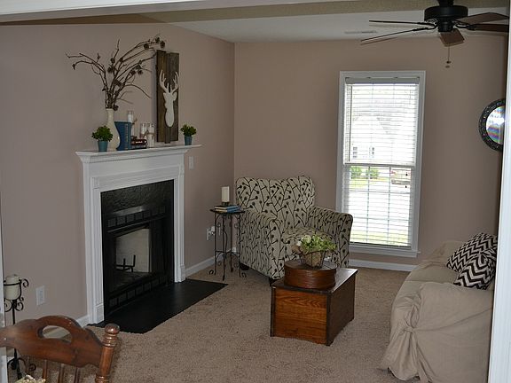 2nd image of 2408 Glen Laurel Dr