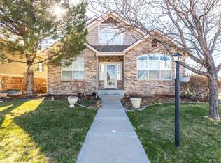 22834 E Davies Dr, Aurora, CO 80016