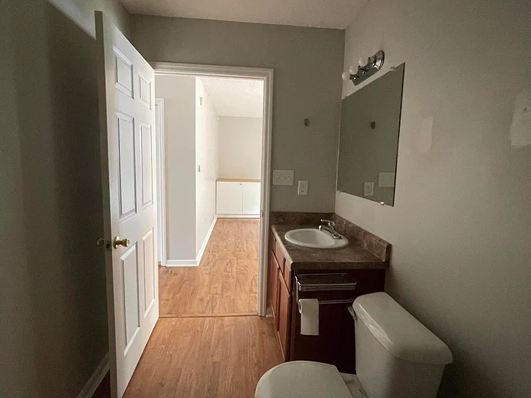 160 Kelly Cir — Photo 5