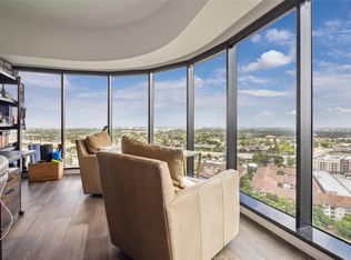 1701 Hermann Dr #23B, Houston, TX 77004