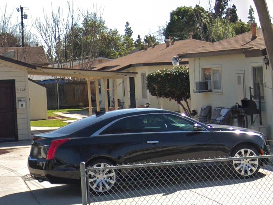 1st image of 11722 207th St #1/2