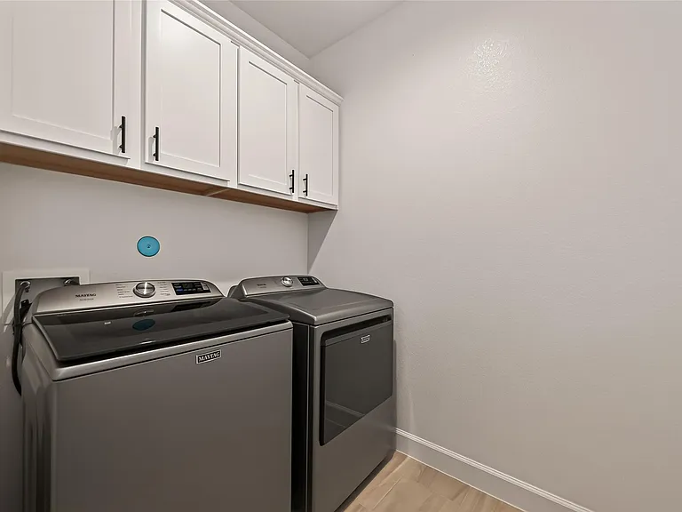 4309 Dickson St #B — Photo 34