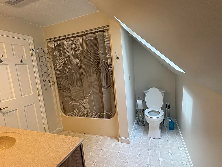 103 Durham Rd #B — Photo 12