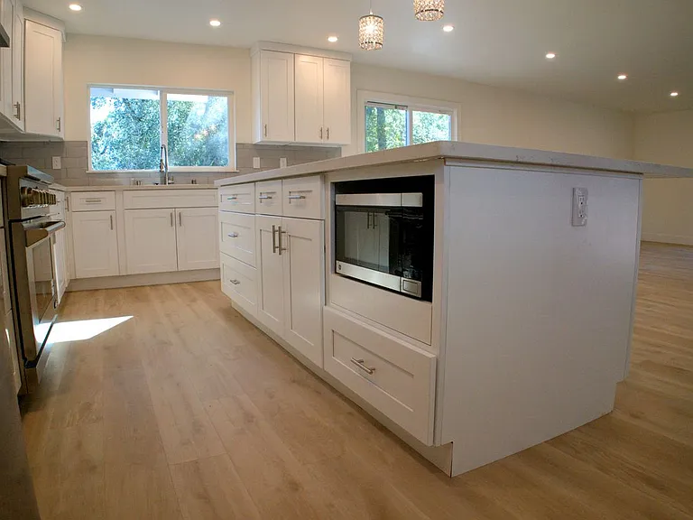 604 Los Olivos Rd — Photo 10