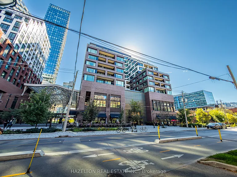 455 Wellington St W #301 — Photo 1
