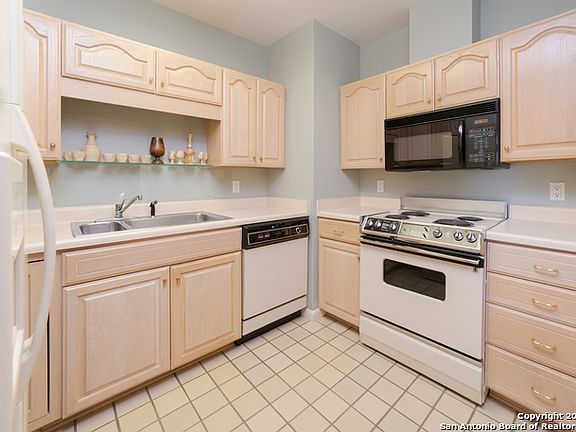 2nd image of 1 Towers Park Ln APT 2101