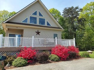 1158 Park Mountain Ter, Huddleston, VA 24104