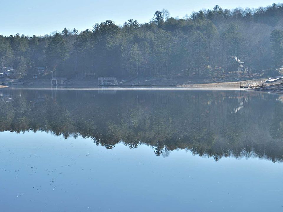 1st image of 2 Cane Creek Ln