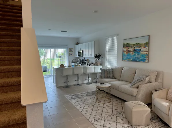 8525 Daybreak St, Sarasota, FL 34241