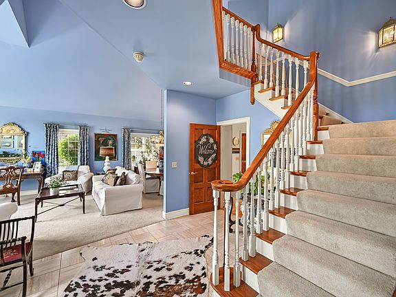 2nd image of 2835 W Golf Cir #2835