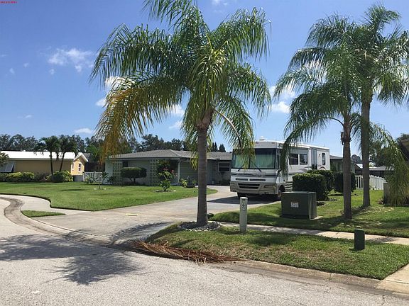 4th image of 445 Thrush Dr