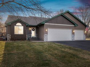 7860 Baylor St NE, Wyoming, MN 55092