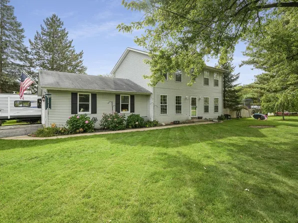 8900 269th AVENUE, Salem, WI 53168