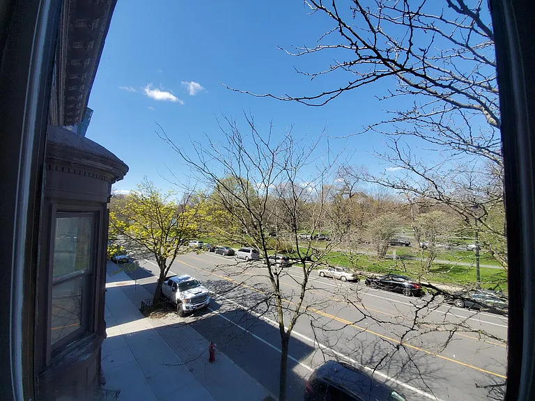 518 Madison Ave #2 — Photo 11