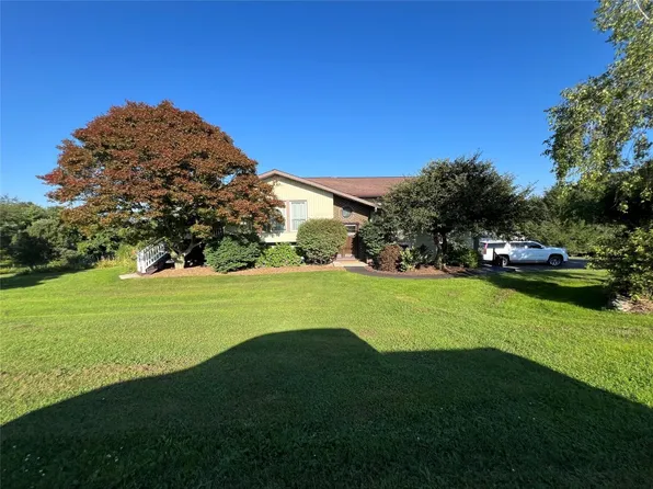 78 Mason Rd, Vestal, NY 13850